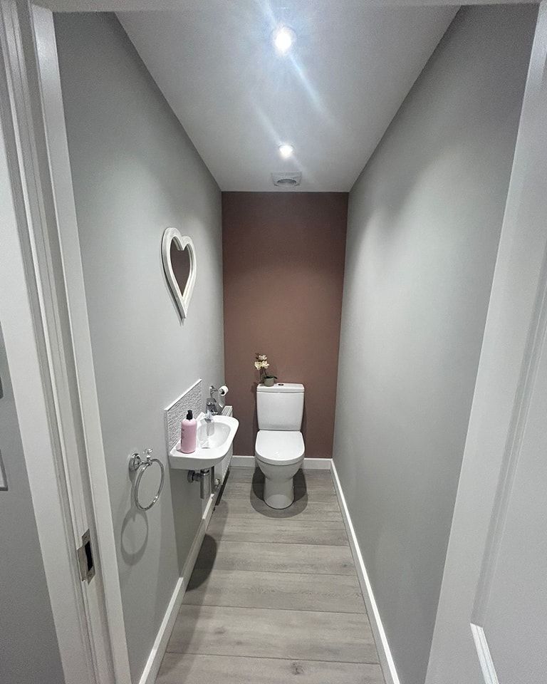 WC Flooring & lights